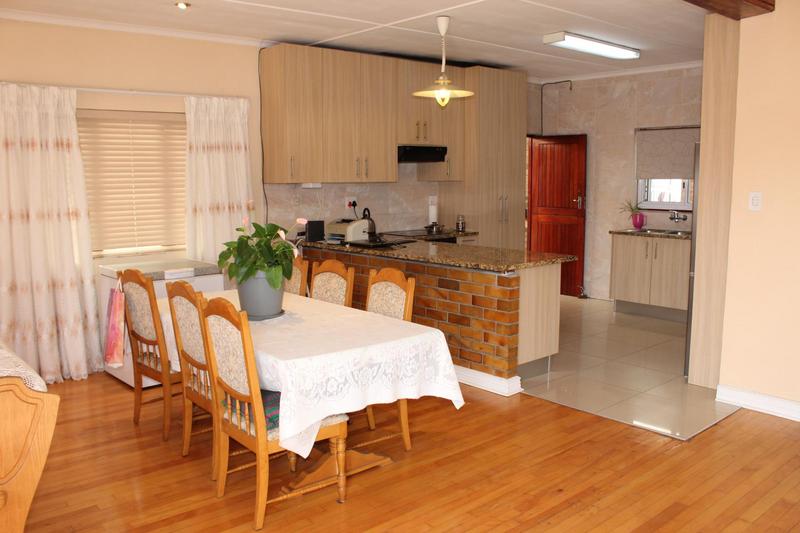 5 Bedroom Property for Sale in Churchill Estate Western Cape